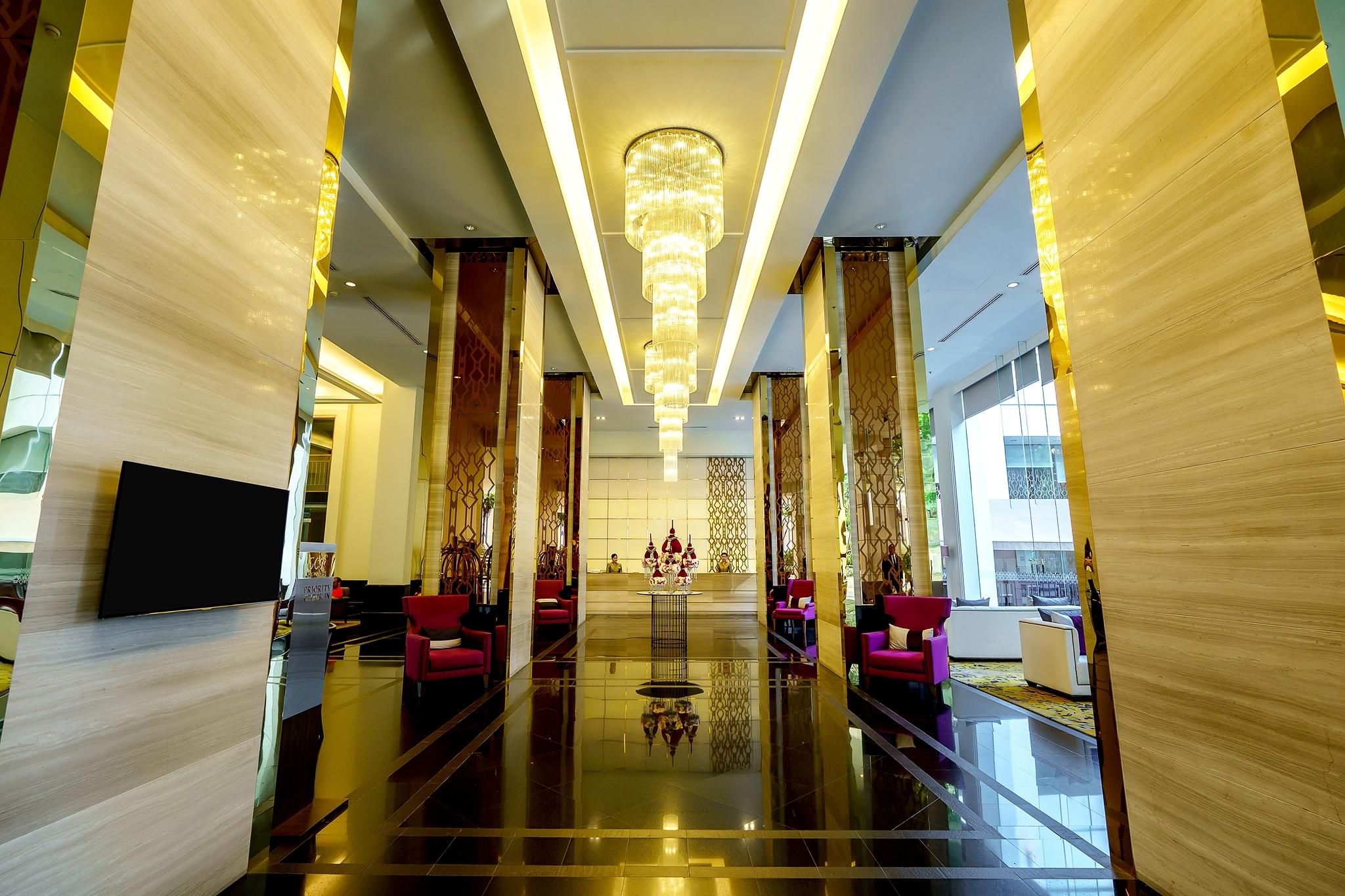 Grande Centre Point Ploenchit Hotel Bangkok Esterno foto